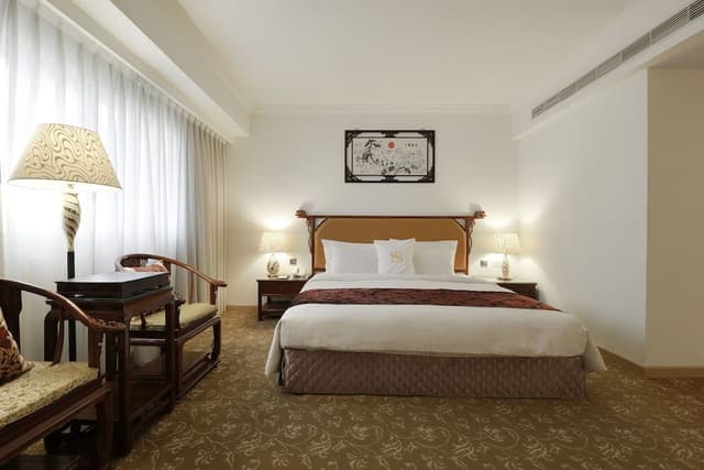 Executive Suite
