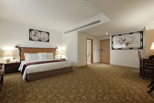 Executive Suite