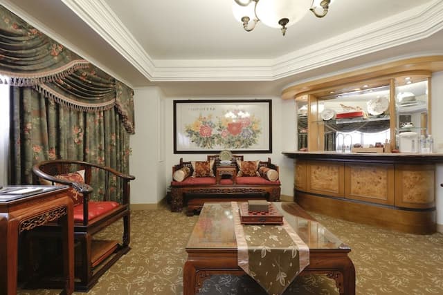 Deluxe Suite, 1 King Bed