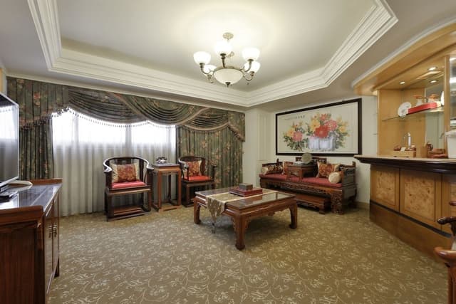 Deluxe Suite, 1 King Bed