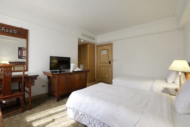 Deluxe Twin Room