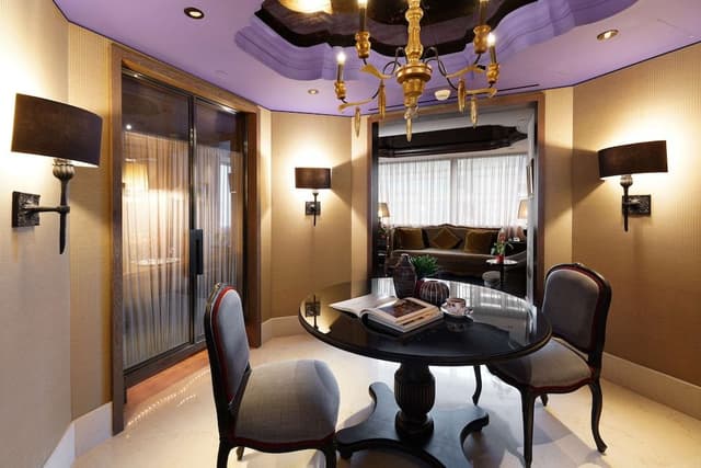 Premier Suite King Room (Free Parking, 1 Vehicle)