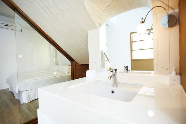 Deluxe Mountain View Balcony - Double Room