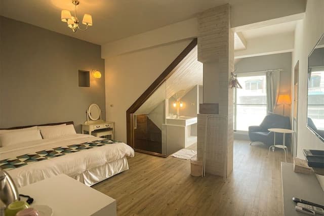 Deluxe Mountain View Balcony - Double Room