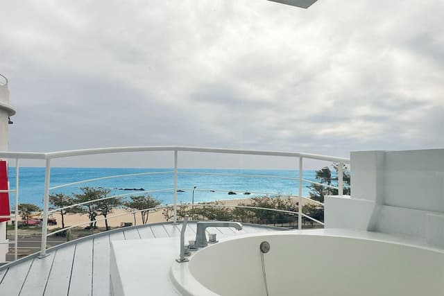Stunning Luxury Sea View - Double Room