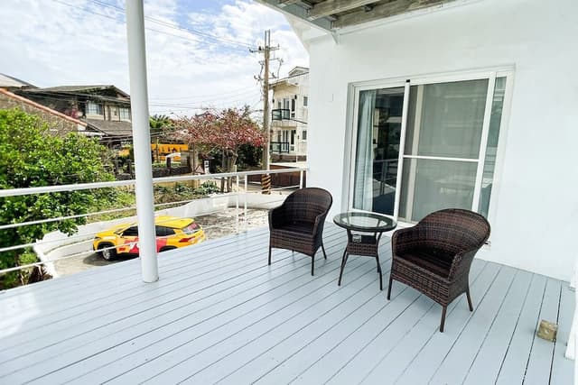 Deluxe Mountain View Balcony - Double Room