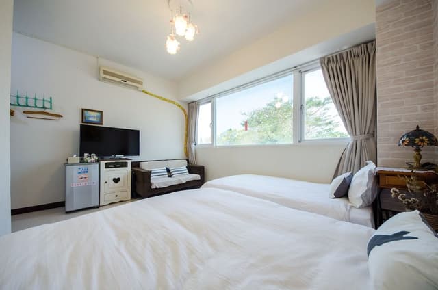 Comfort Triple Room, Bathtub, Park View (201)