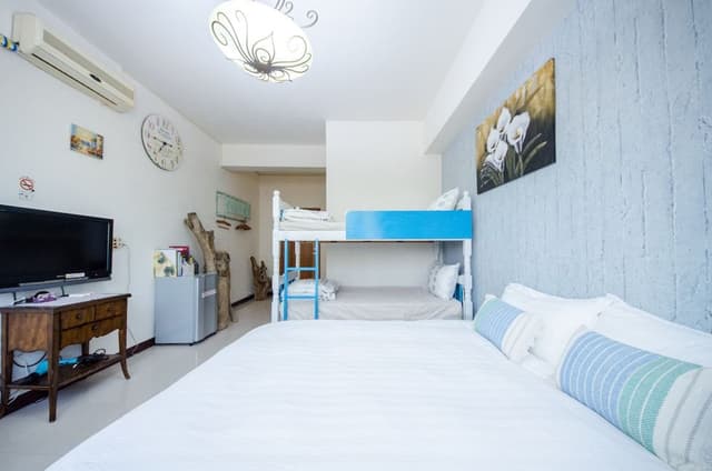Family Quadruple Room, Hot Tub, Park View