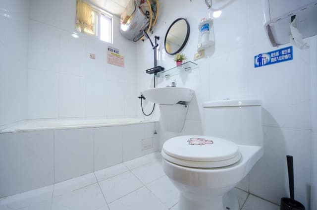 Honeymoon Double Room, Bathtub, Park View