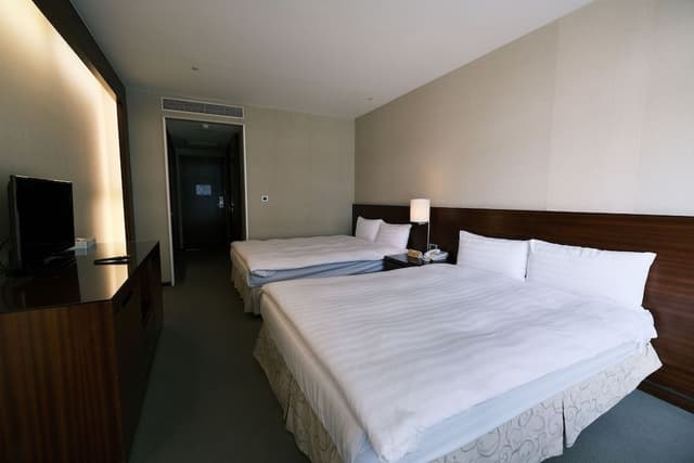 Quadruple Room (Street View)