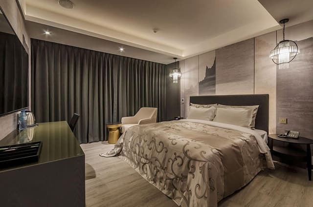 Business Double Room, 1 Queen Bed, Non Smoking