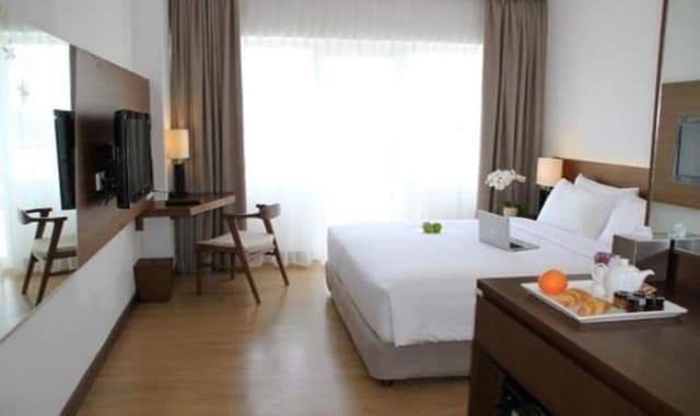 Deluxe King Room