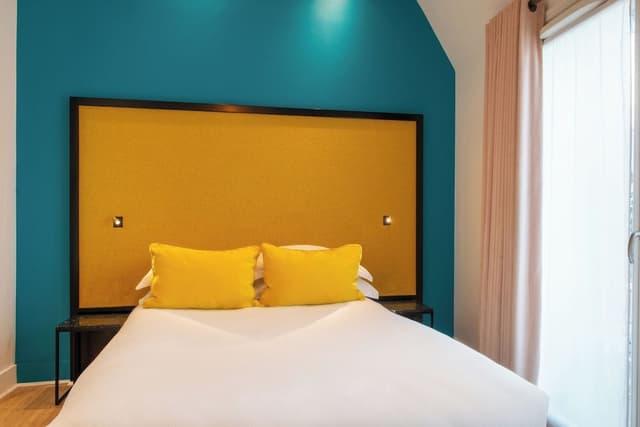 Family Suite (2 connecting rooms)