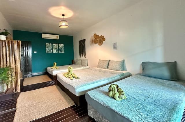 Family Room 4 Pax