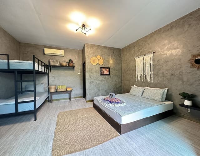 Deluxe Room 4 Pax