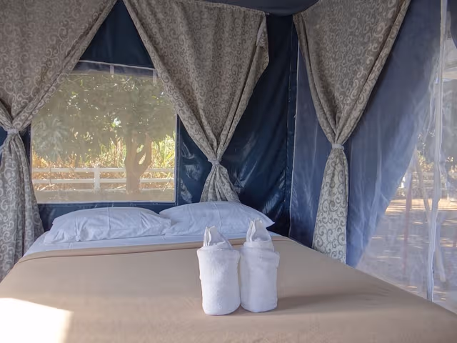 VIP Tent for 1 Person (Breakfast and Dinner Included)