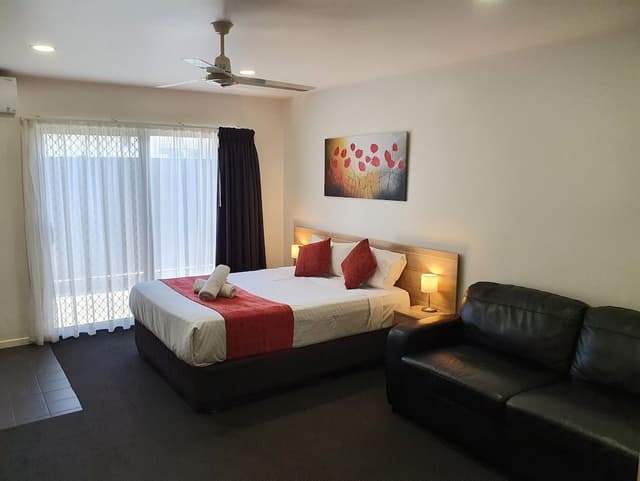 Accessible Queen Room