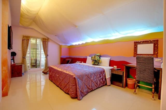 Deluxe Double Room, 1 Queen Bed, Balcony, Partial Sea View