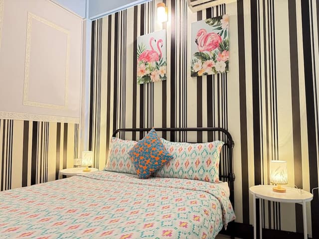 Basic Double Room, 1 Queen Bed (No Window)