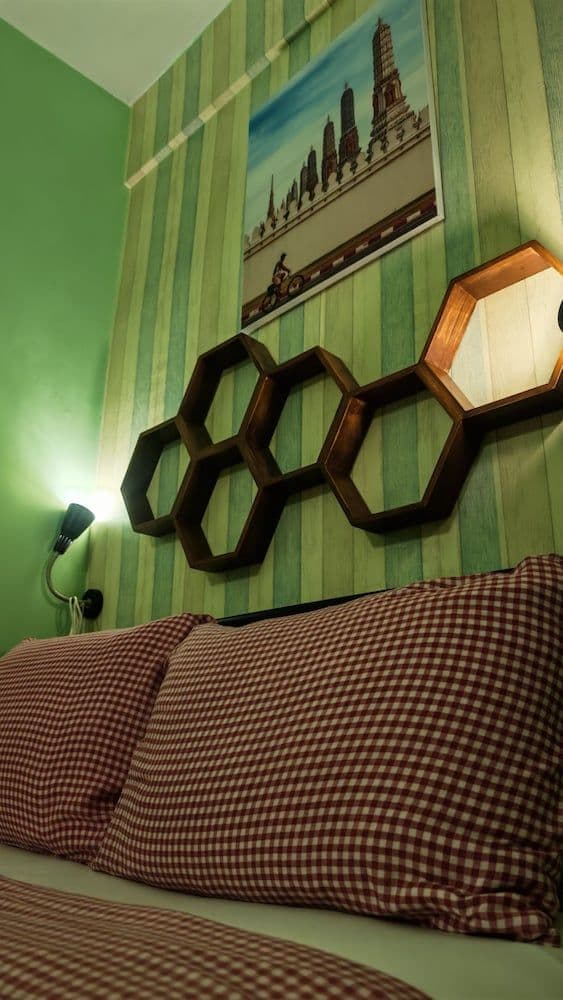 Basic Double Room, 1 Queen Bed (No Window)