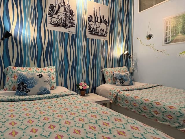 Basic Double Room, 1 Queen Bed (No Window)