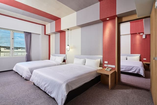 Deluxe Quadruple Room