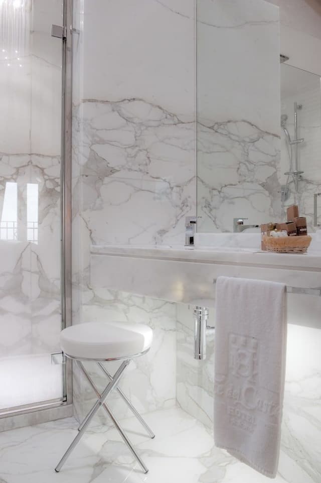 Suite (Prestige)