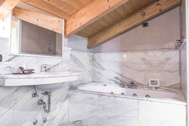 Deluxe Double Room, Jetted Tub (Romantic)