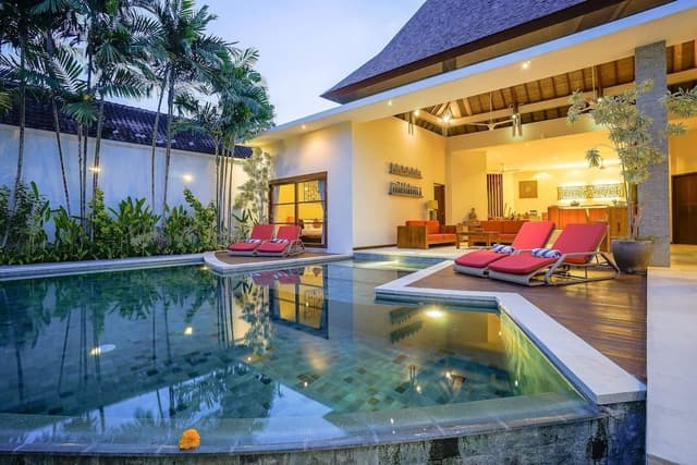 Basic Villa, Multiple Beds