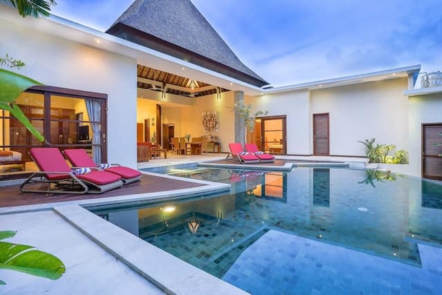 Basic Villa, Multiple Beds