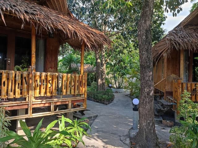 Garden Bungalow