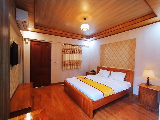 Deluxe Double or Twin Room, 1 Queen Bed, Private Bathroom