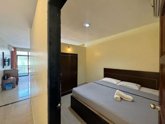 Basic Quadruple Room, Balcony