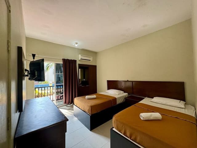 Basic Double or Twin Room, Balcony, Pool View
