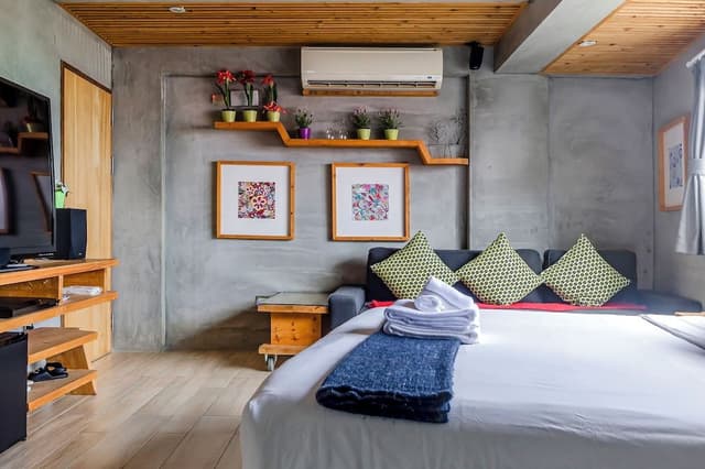 King Room with Balcony