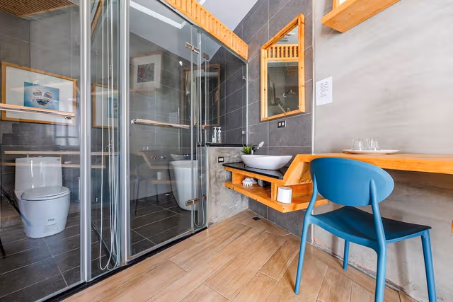 Deluxe Double Room with Bathtub