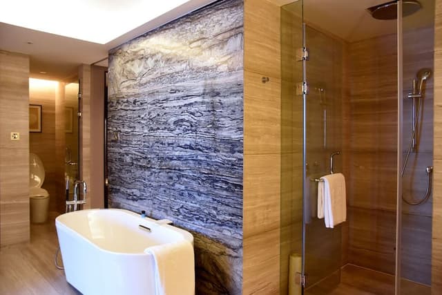 Luxury King Room