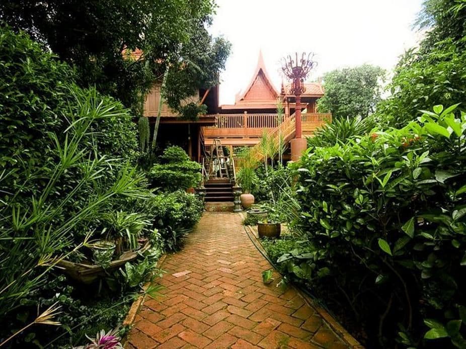 โรงแรมเรือนทับทิม