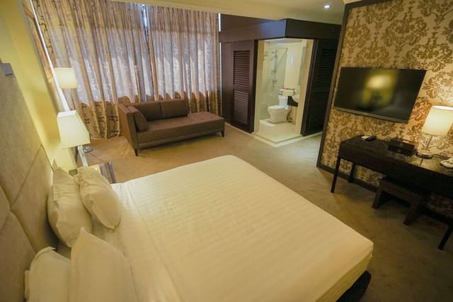 Premier Room, 1 King Bed