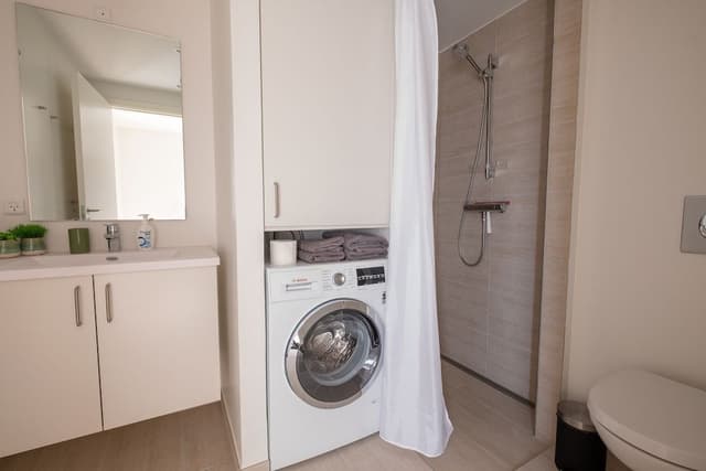 Condo, 2 Bedrooms