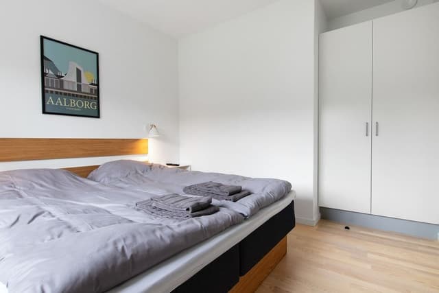 Condo, 2 Bedrooms
