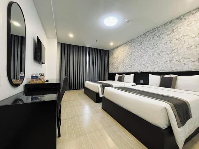 Deluxe Double or Twin Room