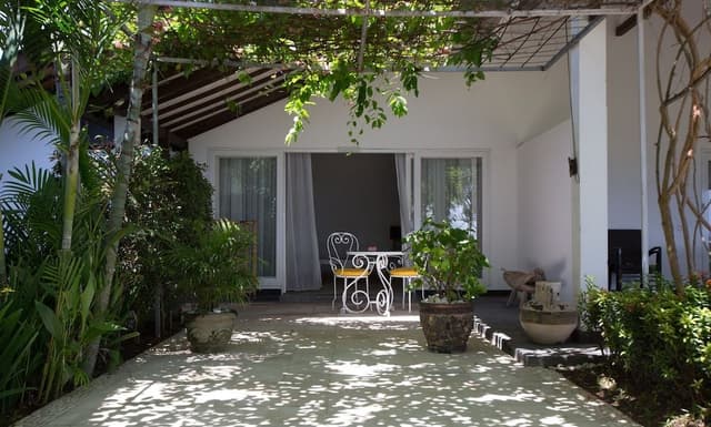 Studio, Garden View