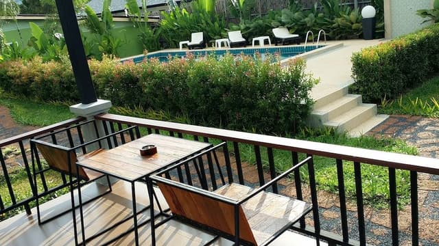 Deluxe Villa, 1 King Bed, Garden View, Garden Area