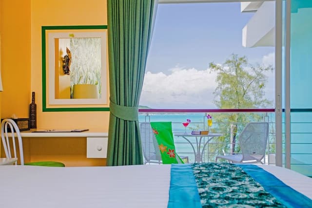 Oceanfront Studio with Shower