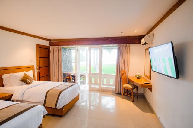 Deluxe Suite Twin
