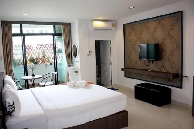 Standard Room, 1 King Bed