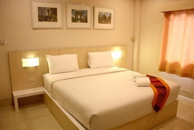 Standard Room, 1 King Bed