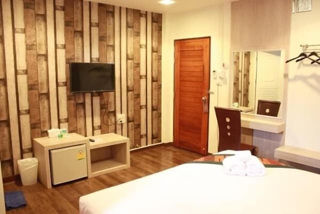 Superior Room, 1 King Bed