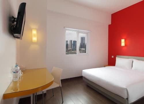 Smart Queen Room
